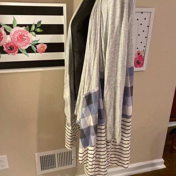 Pattern Block Cardigan - Picture 3 of 6